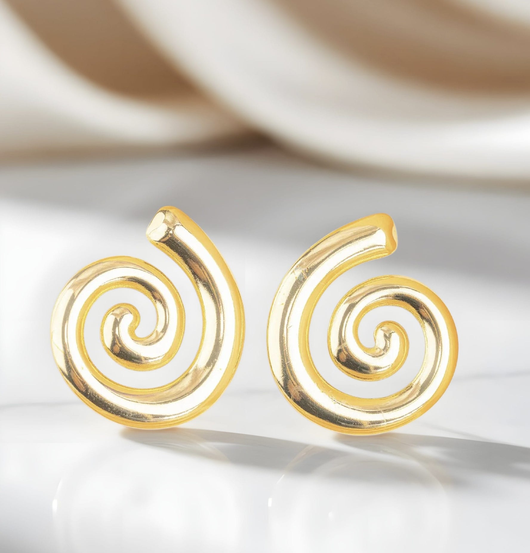 Aretes Espirales Dorados Ref:B2604