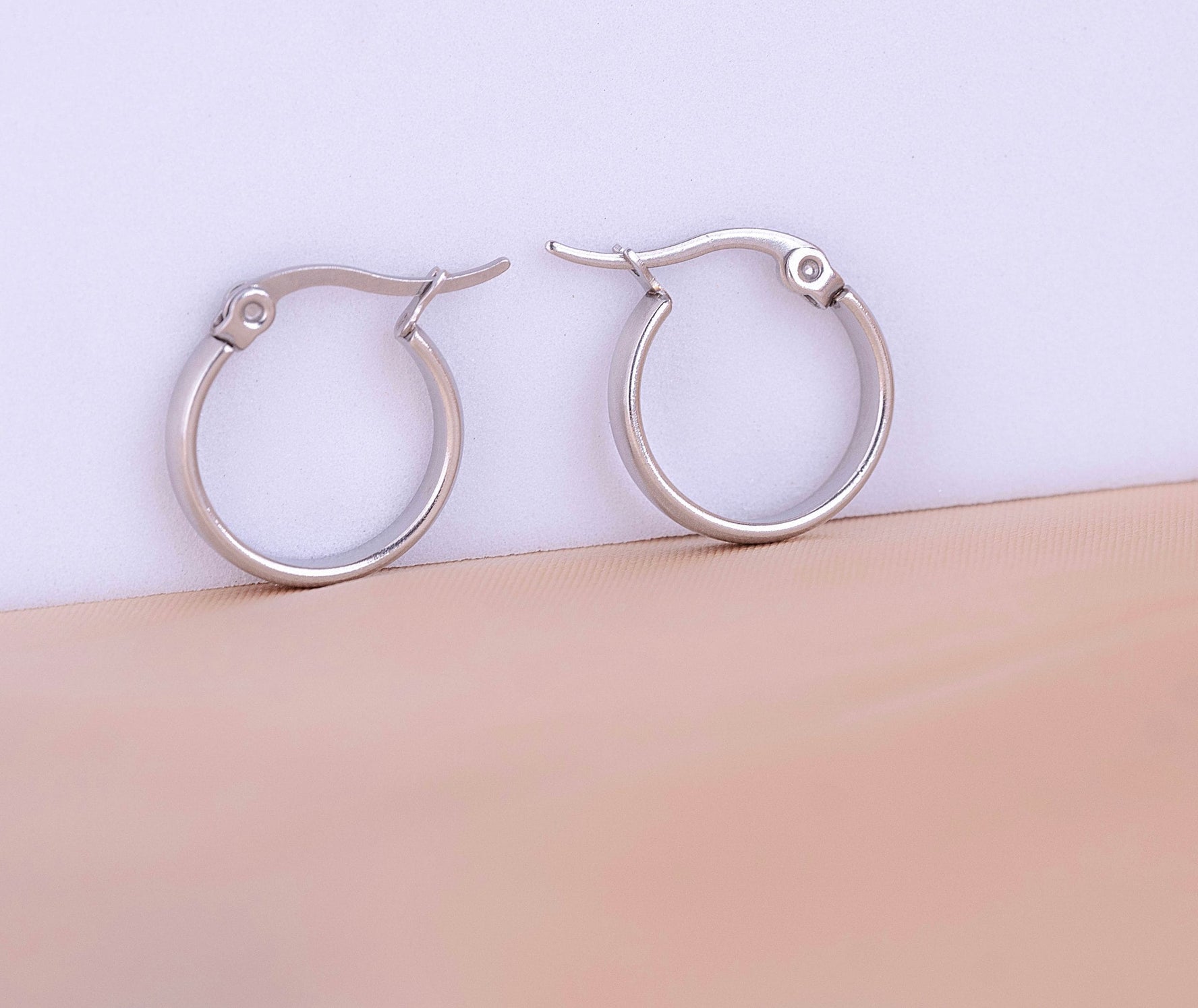 Candongas 17 mm Plateadas Ref: B509