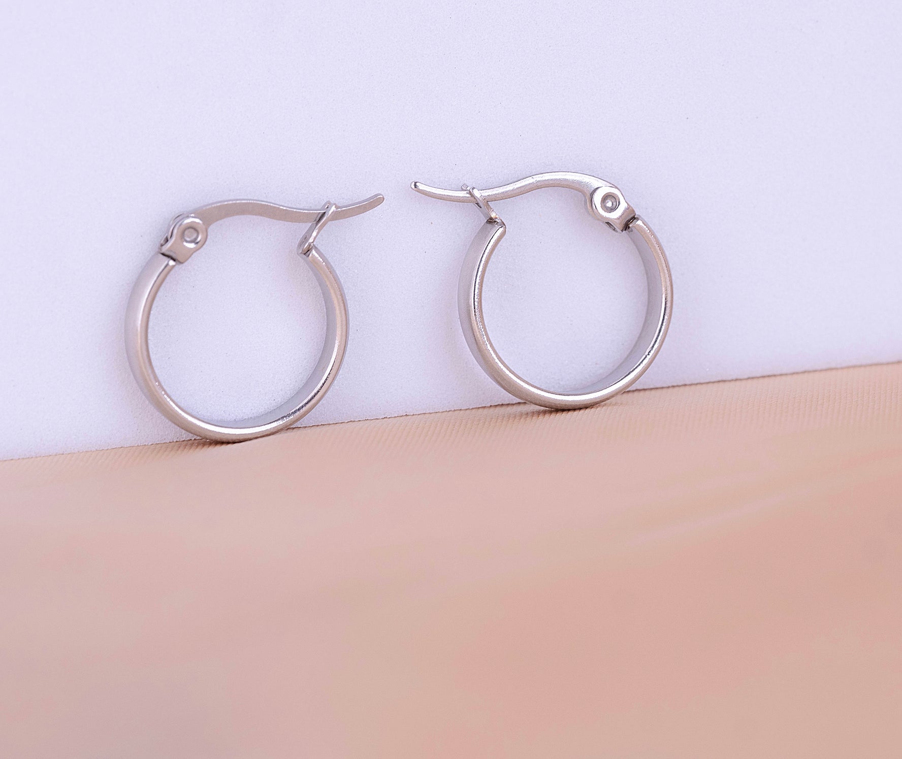 Candongas 17 mm Plateadas Ref: B509