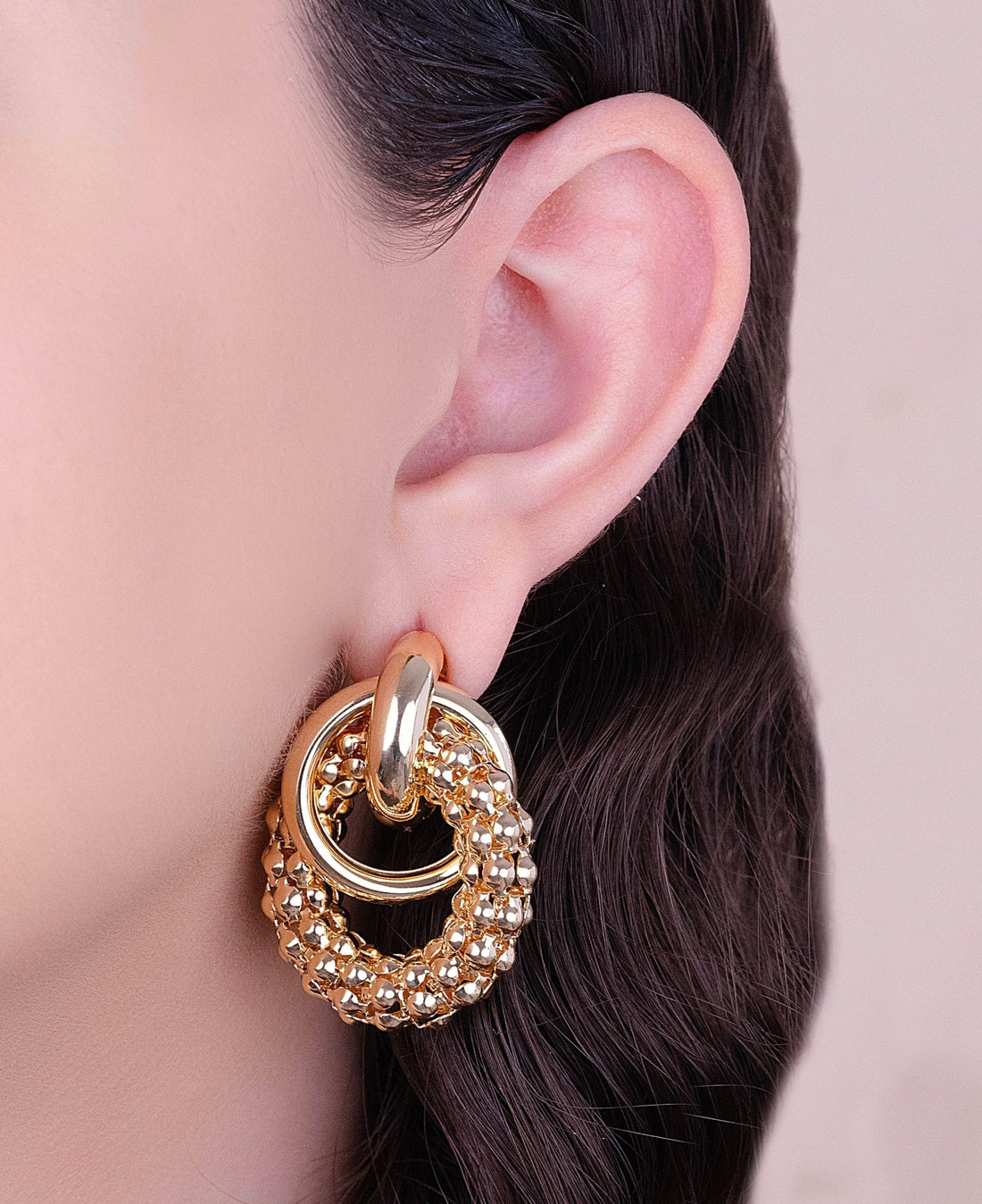 Aretes Círculos Cruzados Dorados Ref: B530
