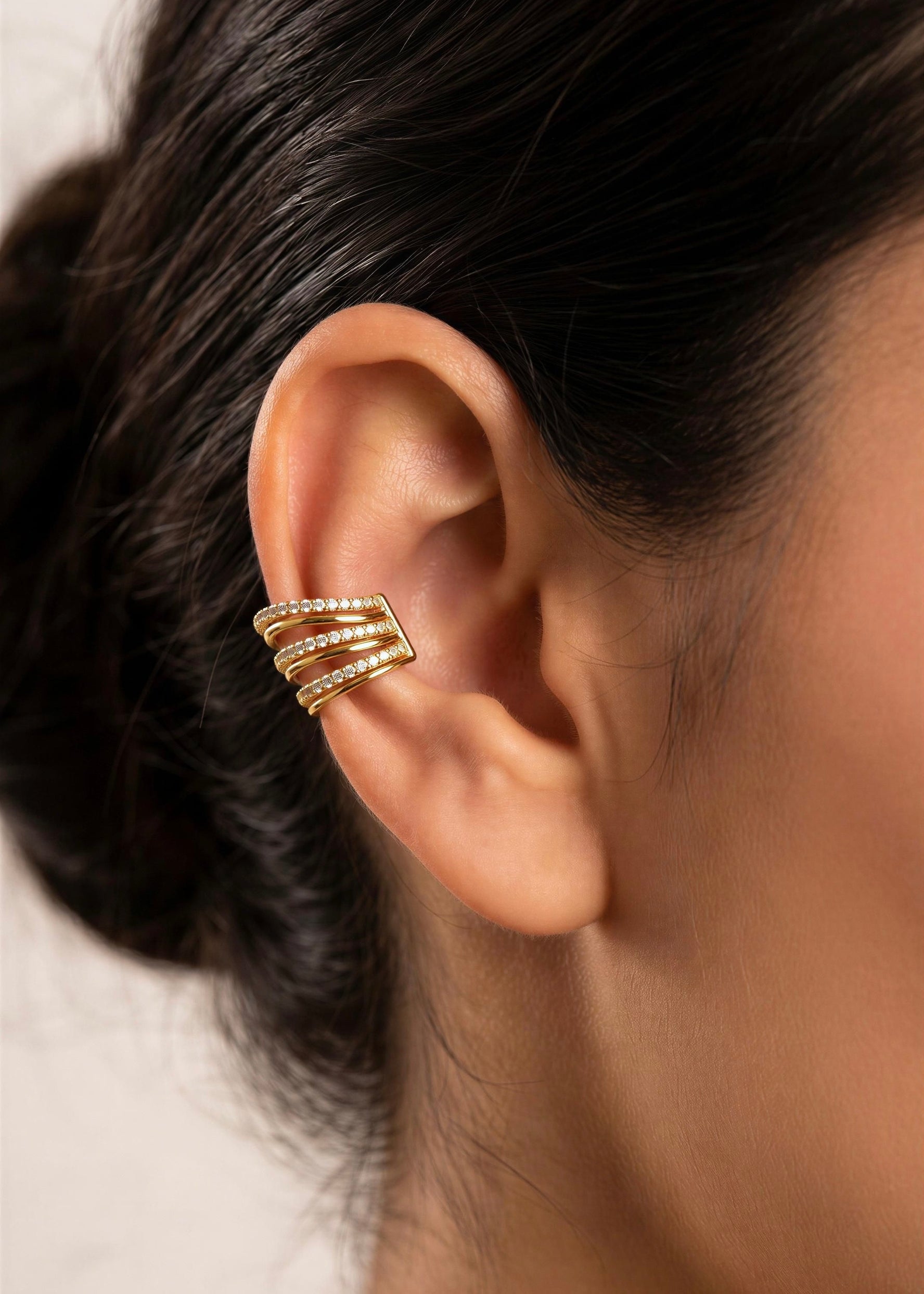 Ear Cuff Ascenda Dorado