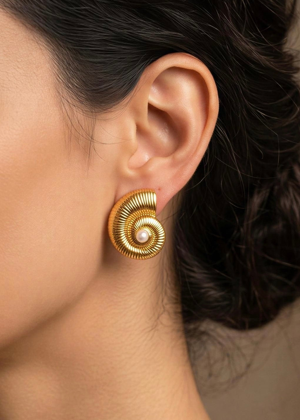 Aretes Caracola Dorados