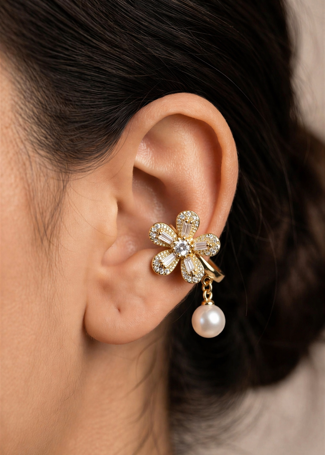 Ear Cuff Magnolia