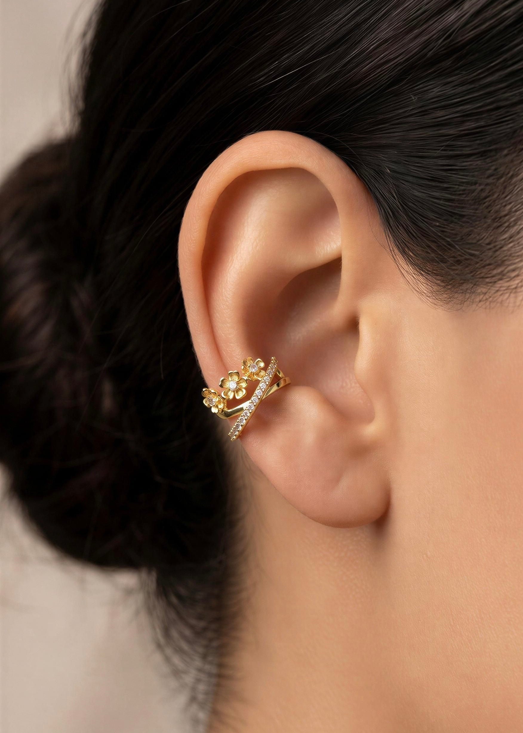 Ear Cuff Camelia