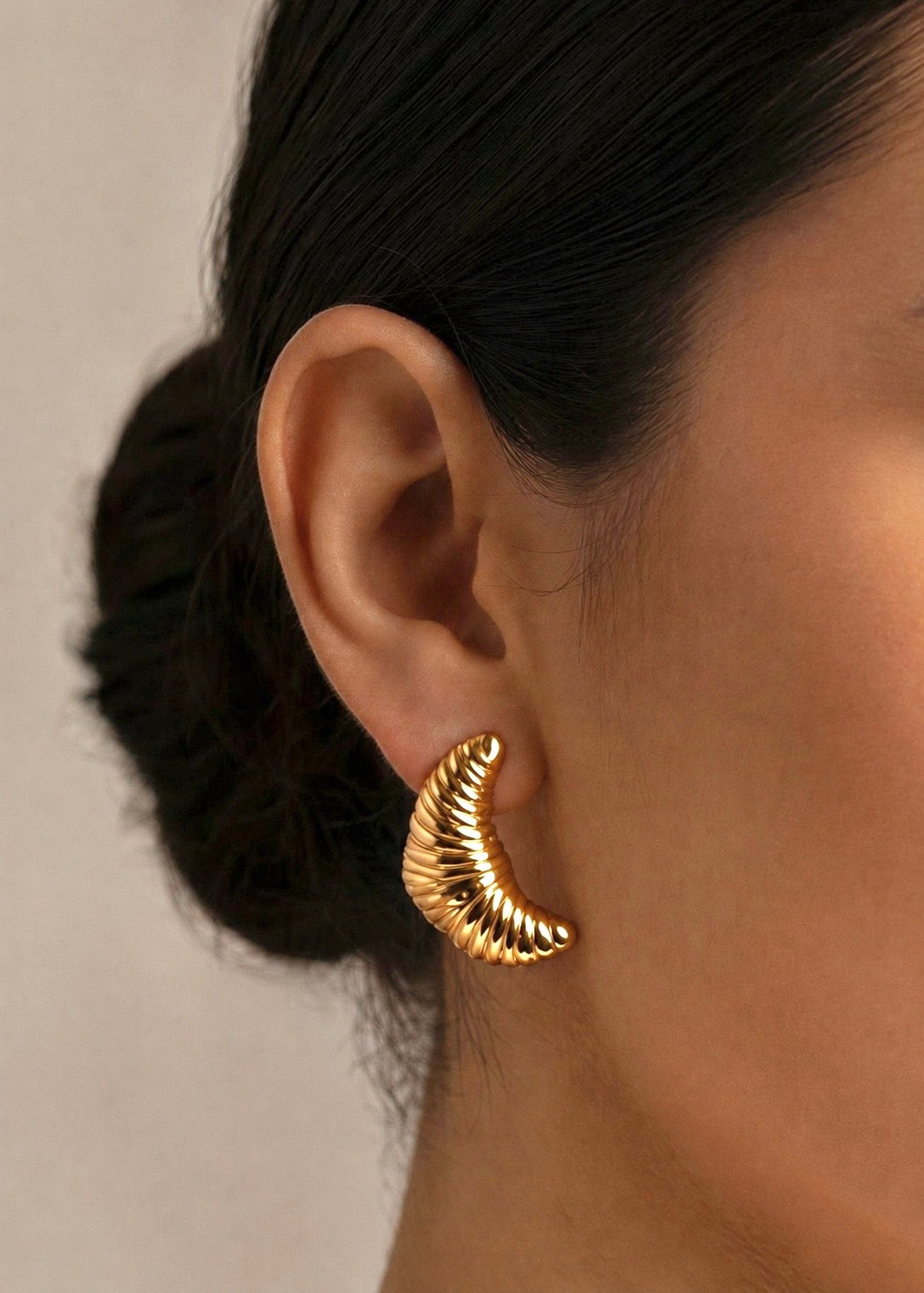 Aretes Croissant Dorados
