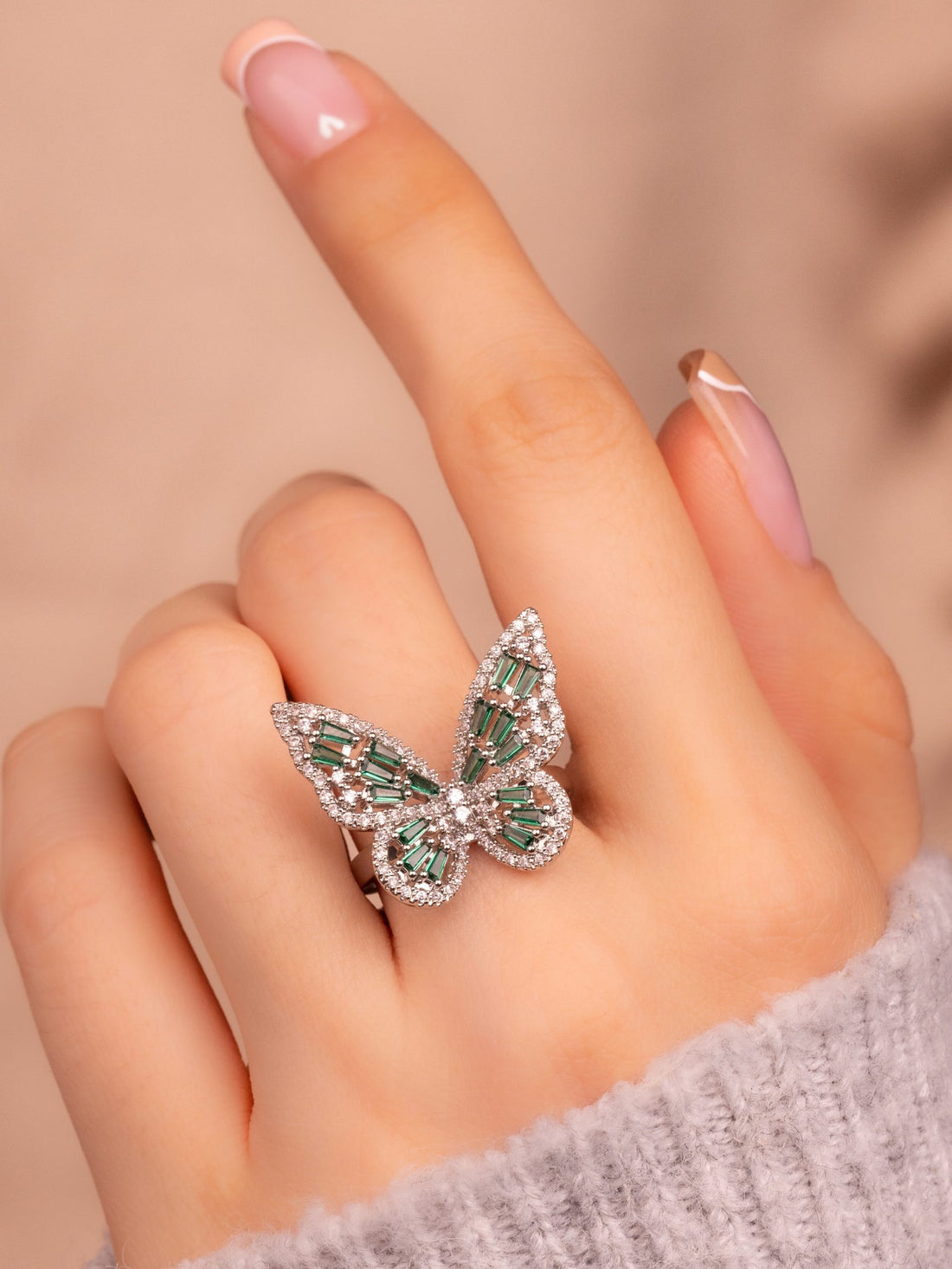 Anillo Mariposa Circones Verdes Plateado Ref: A1640