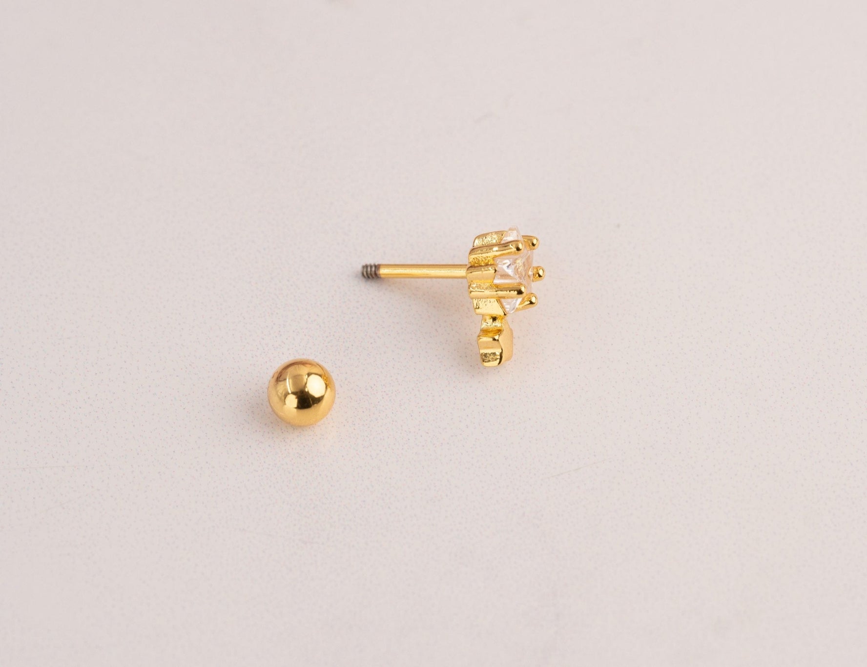 Piercing Tres Estrellas Dorado Ref: H648