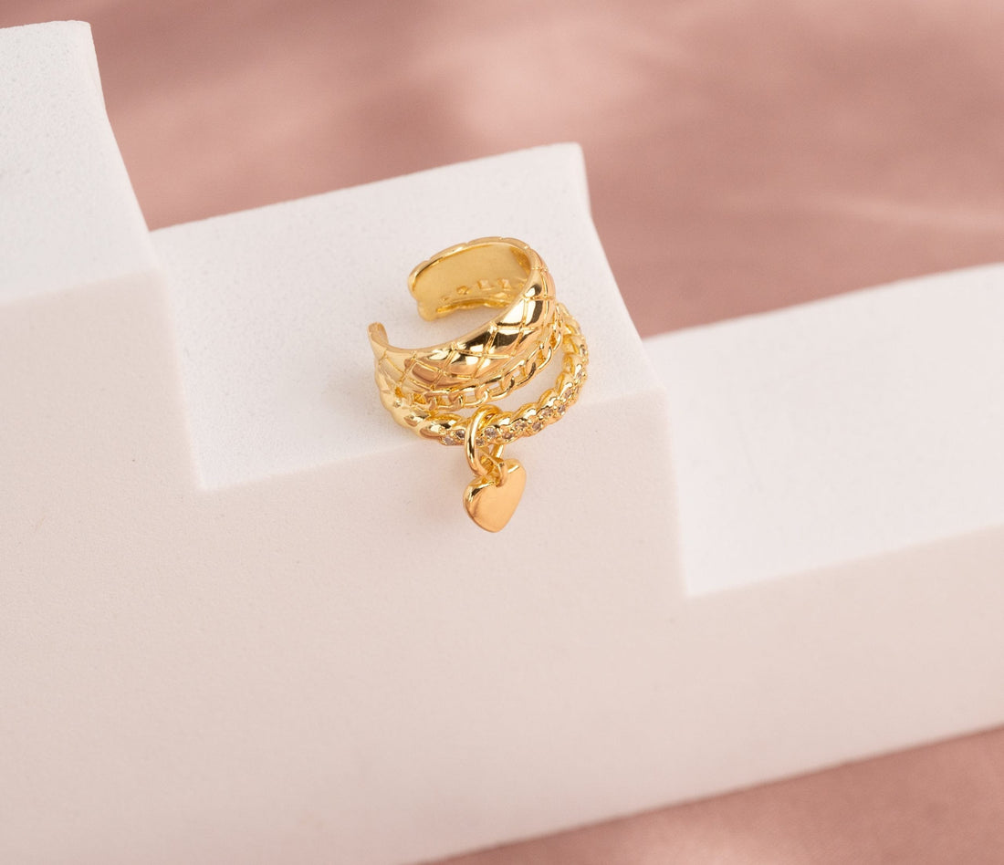 Ear Cuff Corazón Colgante Dorado Ref: E227