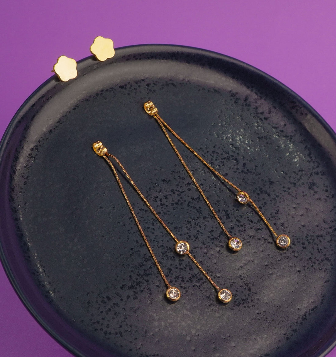 Aretes Flores Circones Dorados Ref: B145