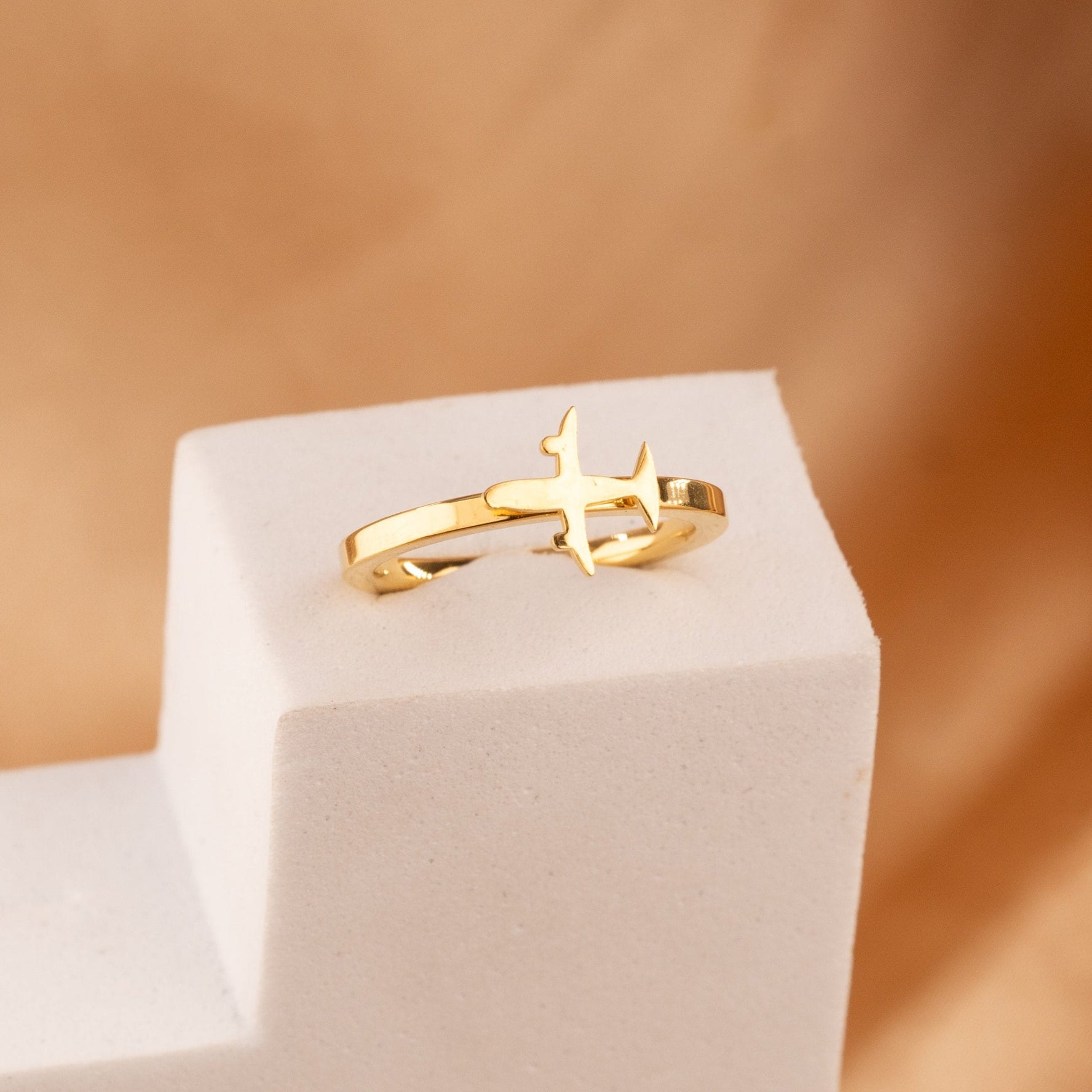 Anillo Avión Dorado Talla 7