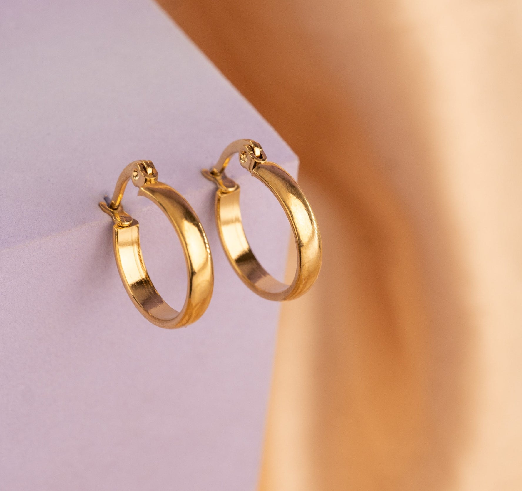 Candongas 15 mm Gruesas Doradas Ref: B2083