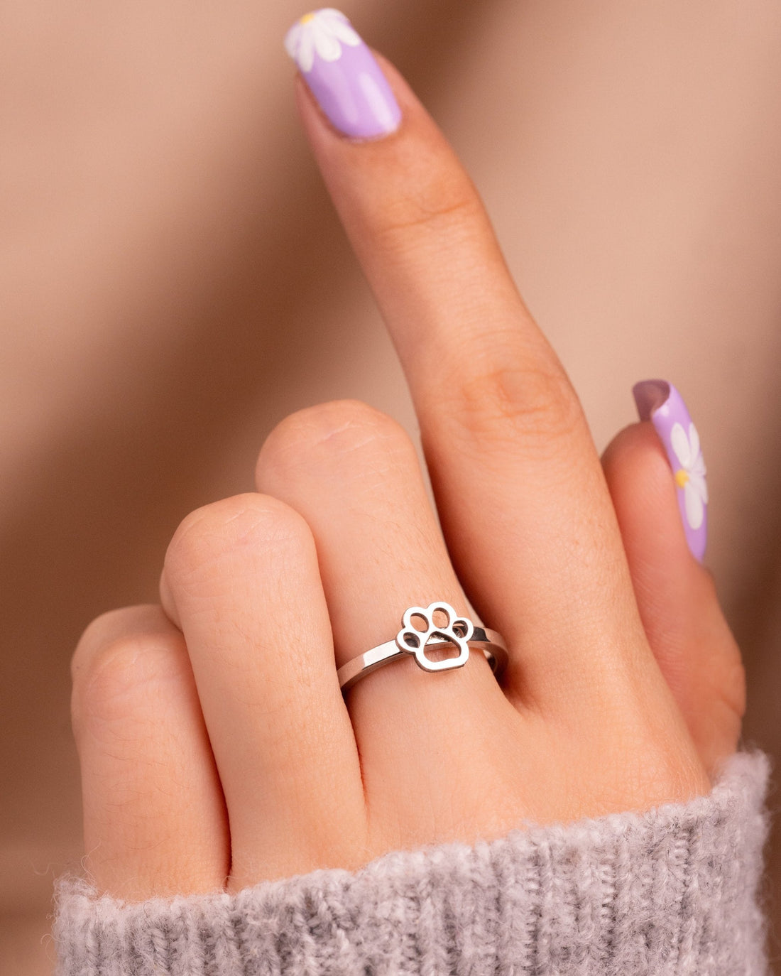 Anillo Huellita Plateada Talla 7 Ref: A2260
