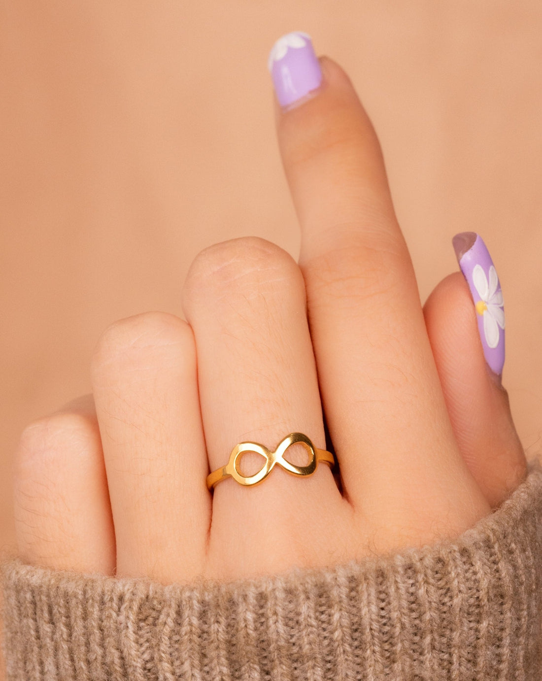 Anillo Infinito Dorado Talla 7 Ref:A1781