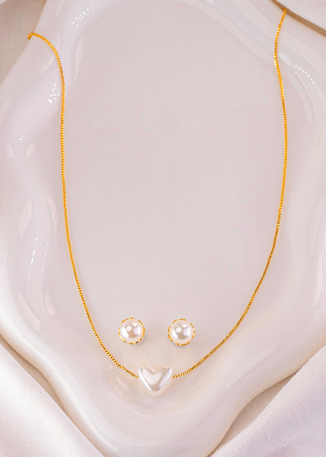Set Cadena+ Aretes Corazón Perla