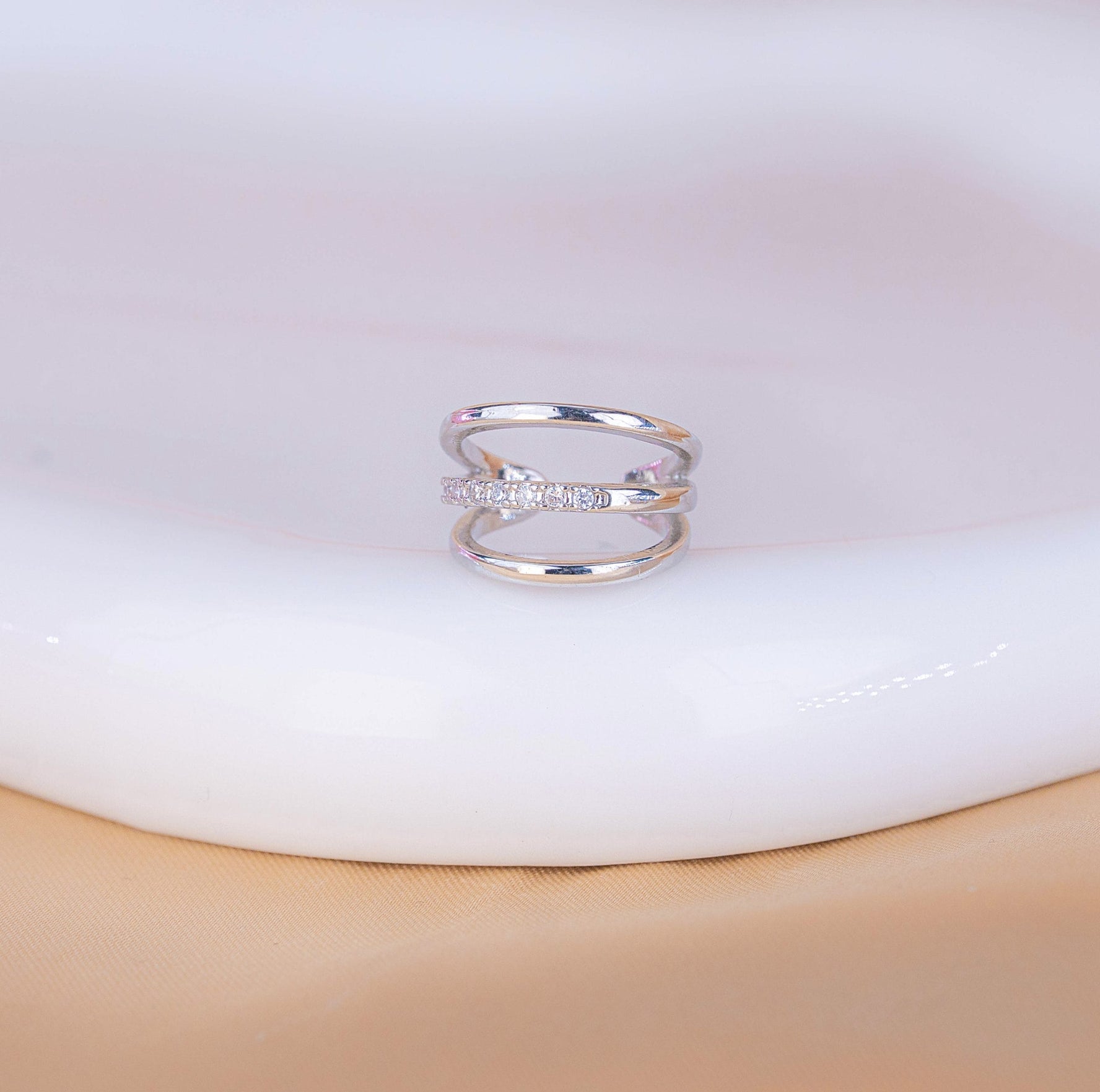 Ear Cuff Nova Plateado Ref: E1046