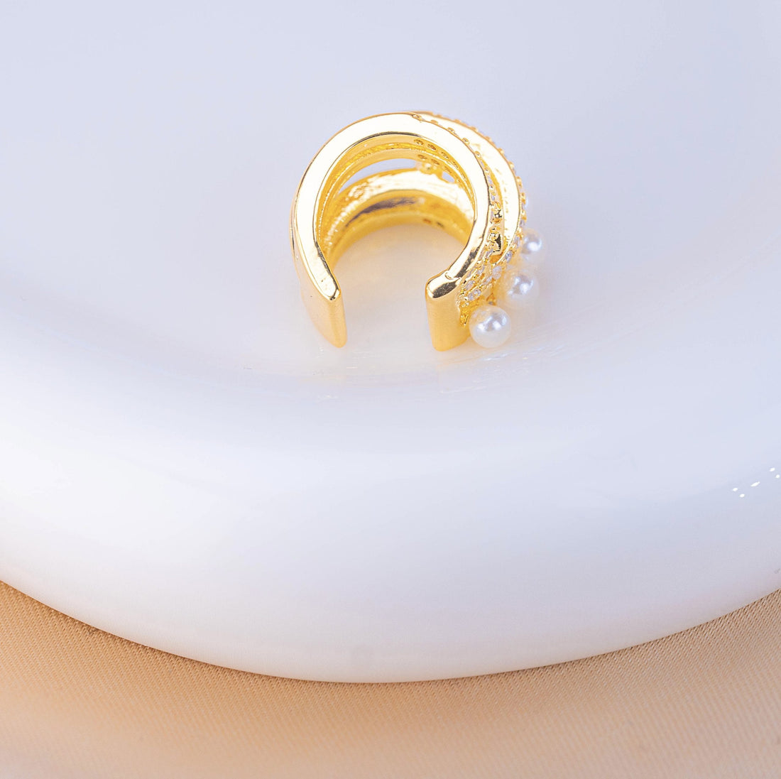 Ear Cuff Vega Dorado Ref: E826