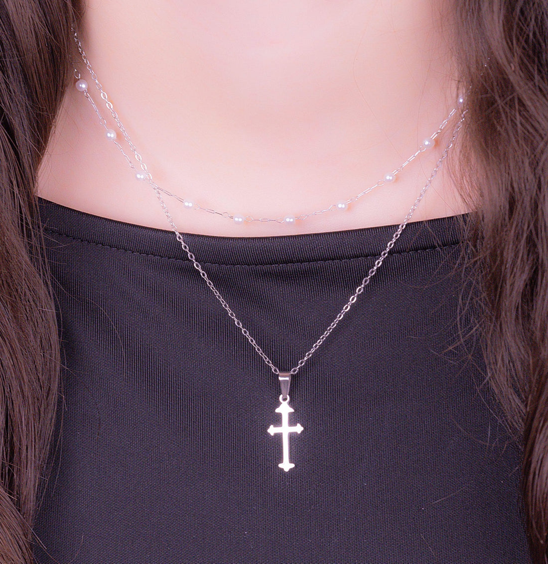 Collar Cruz Perlas Plateado Ref: D345