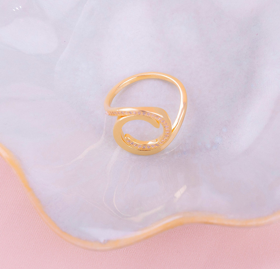 Anillo Athena Dorado Talla 8 Ref:A703