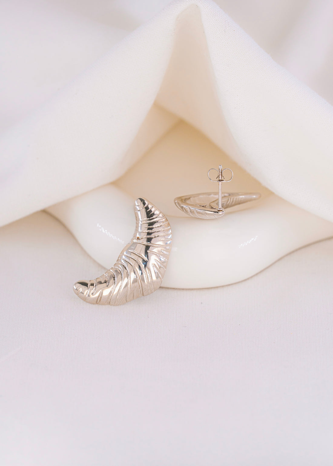 Aretes Croissant Plateados