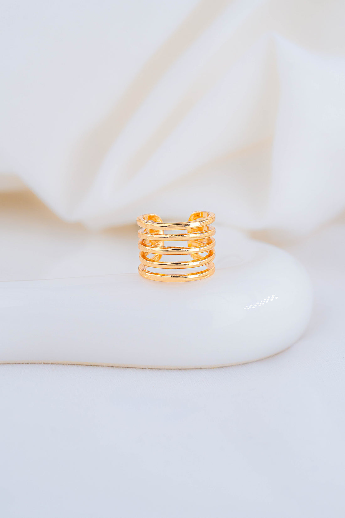 Ear Cuff Nara Dorado Ref: E1464