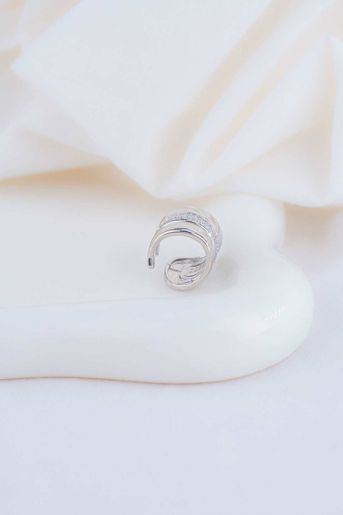 Ear Cuff Clea Plateado Ref: E1444