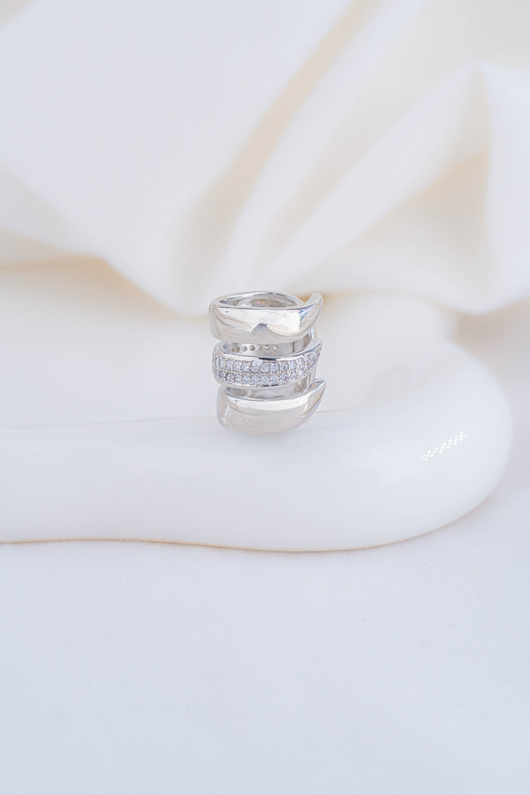 Ear Cuff Clea Plateado Ref: E1444