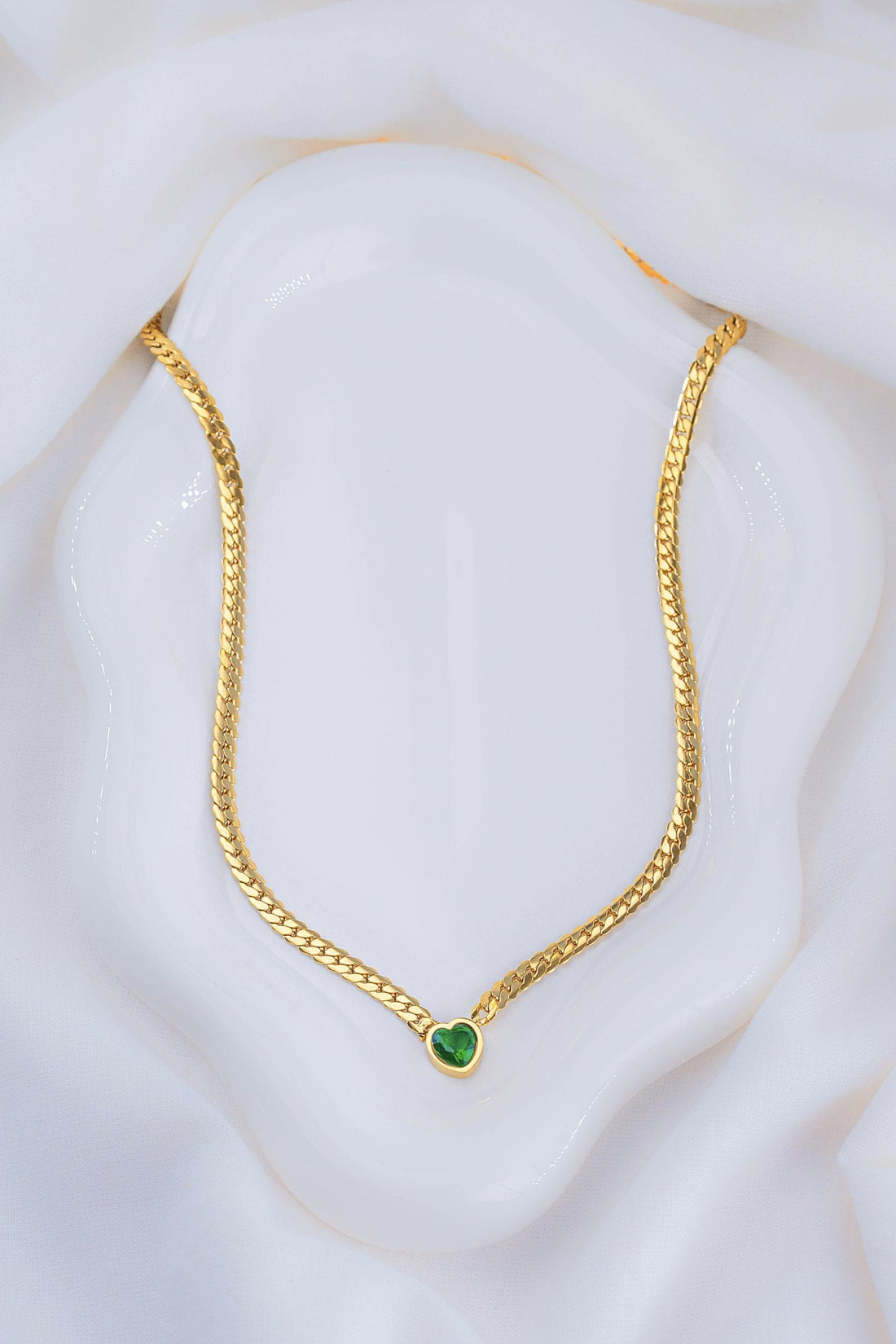 Collar Corazón Esmeralda Ref: D384