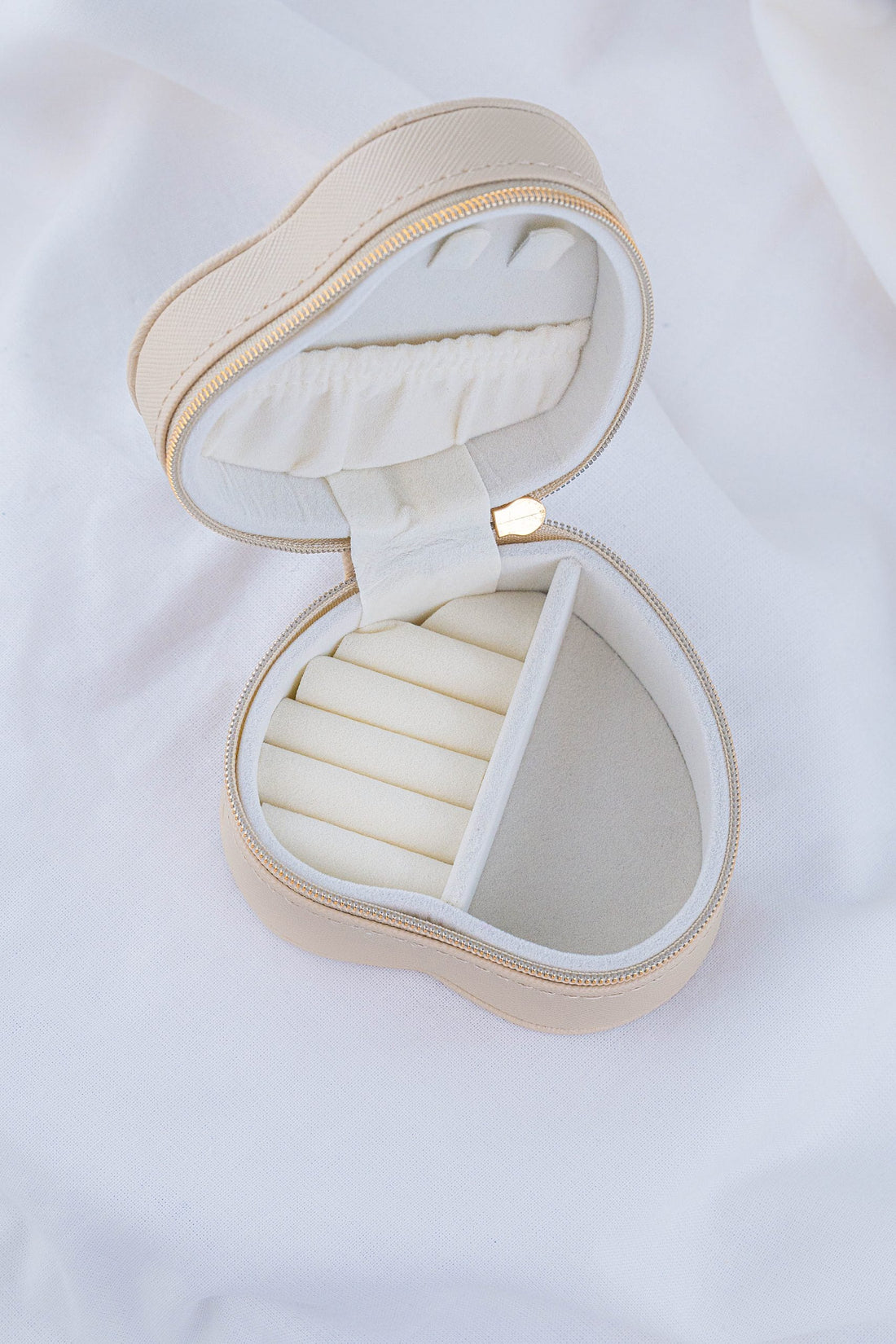 Joyero Viajero Corazón Beige Ref: Z012