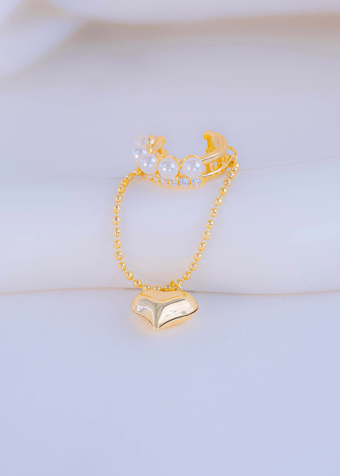 Ear Cuff Perlas Corazón