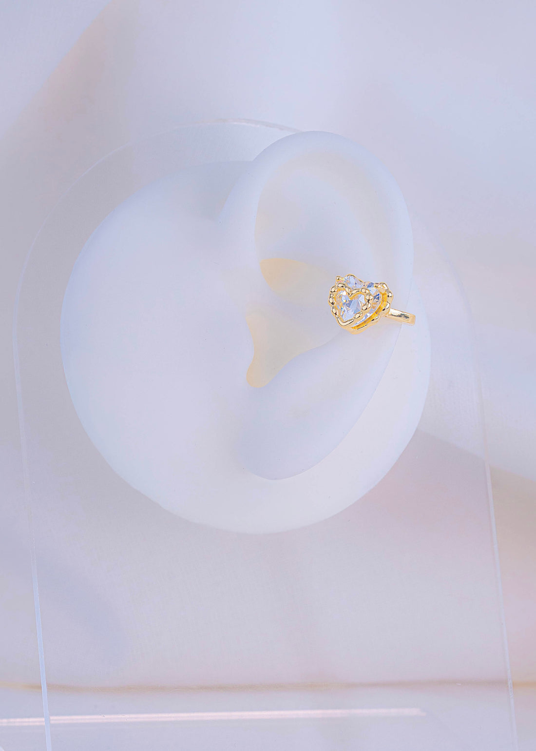 Ear Cuff Corazón Circón