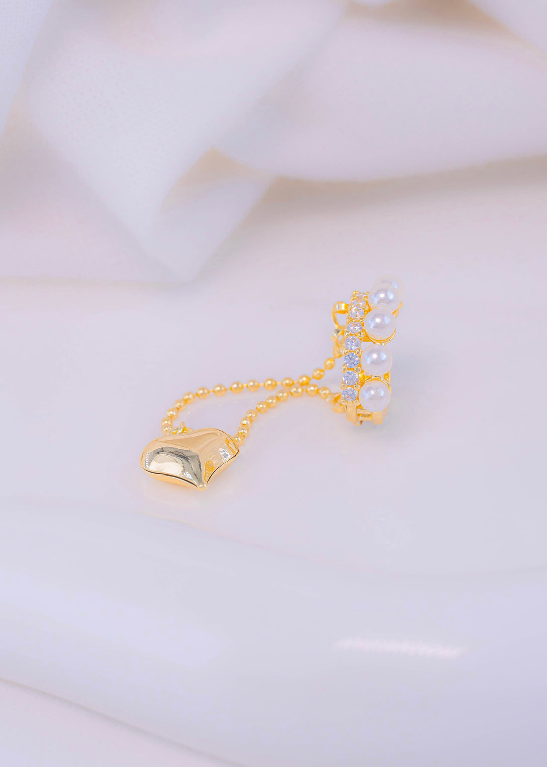 Ear Cuff Perlas Corazón
