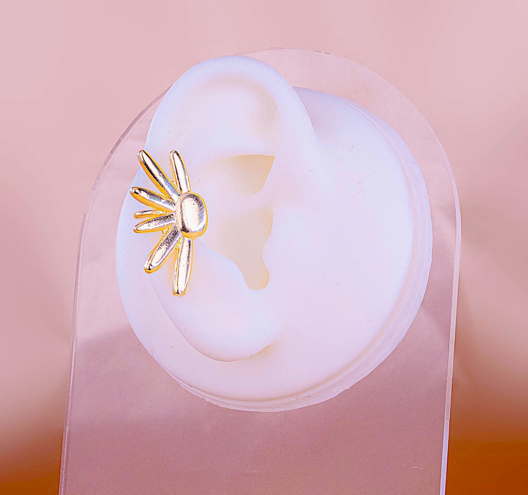 Ear Cuff Sol Dorado Ref:E885