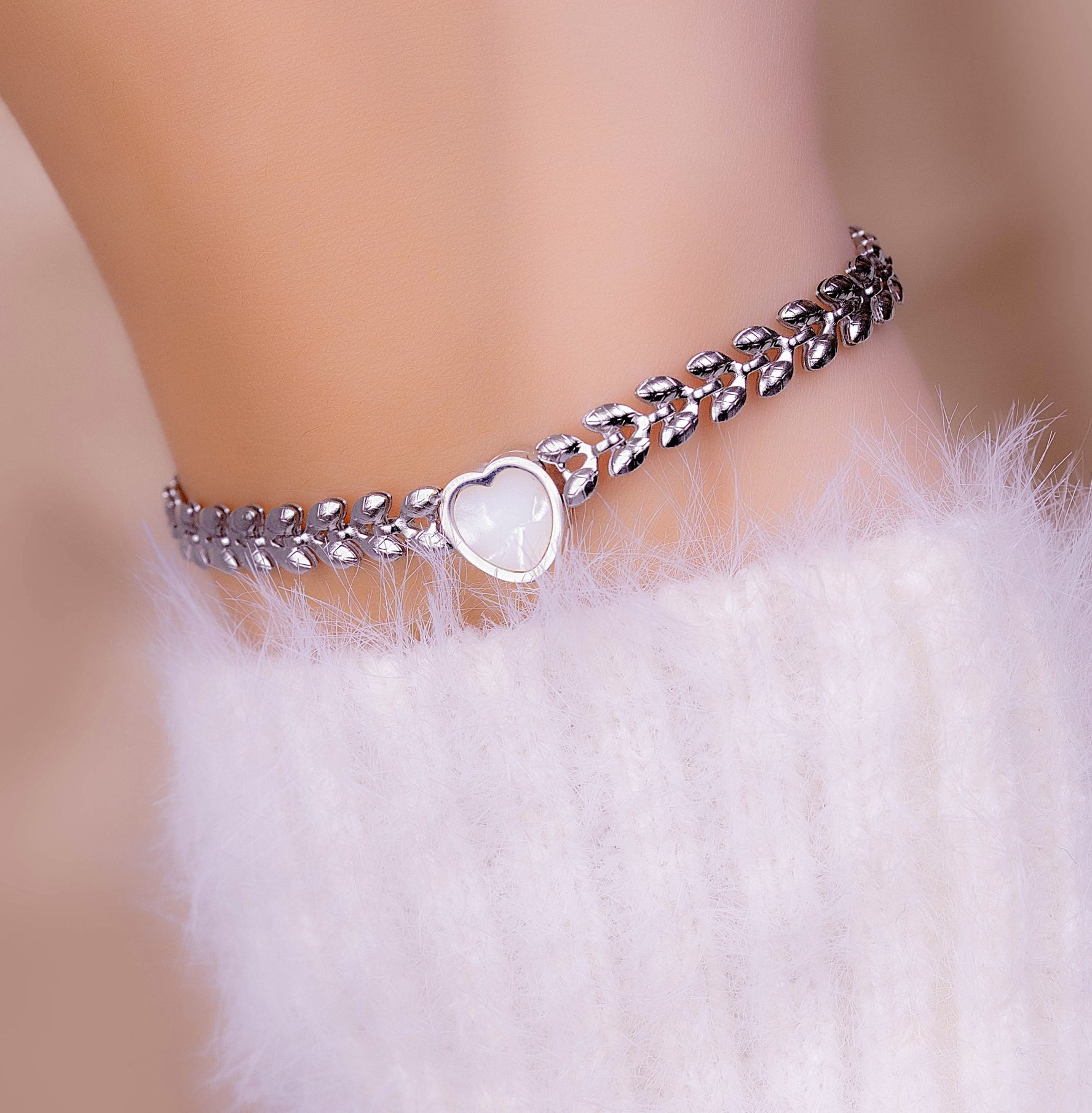 Pulsera Corazón Espigas Plateada Ref:I295