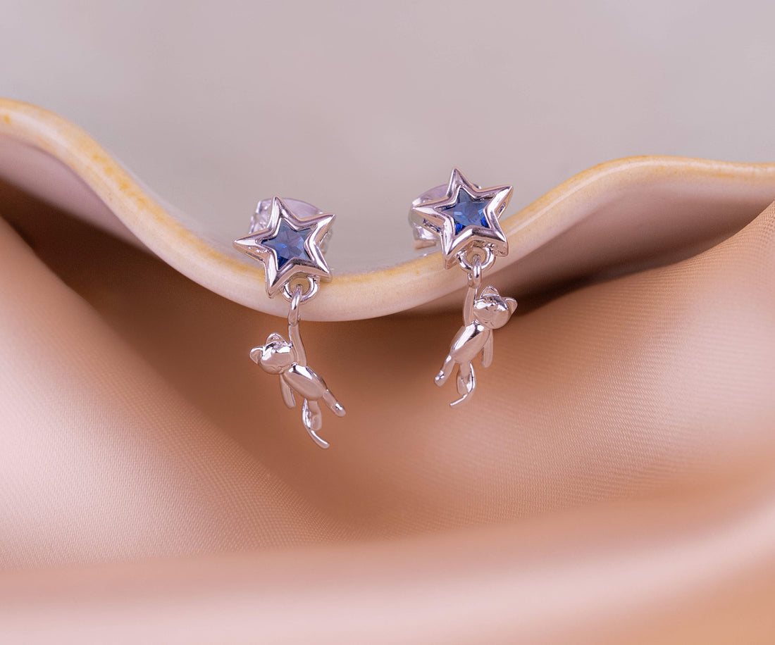Aretes Gatos Estrellas Plateados Ref: B964