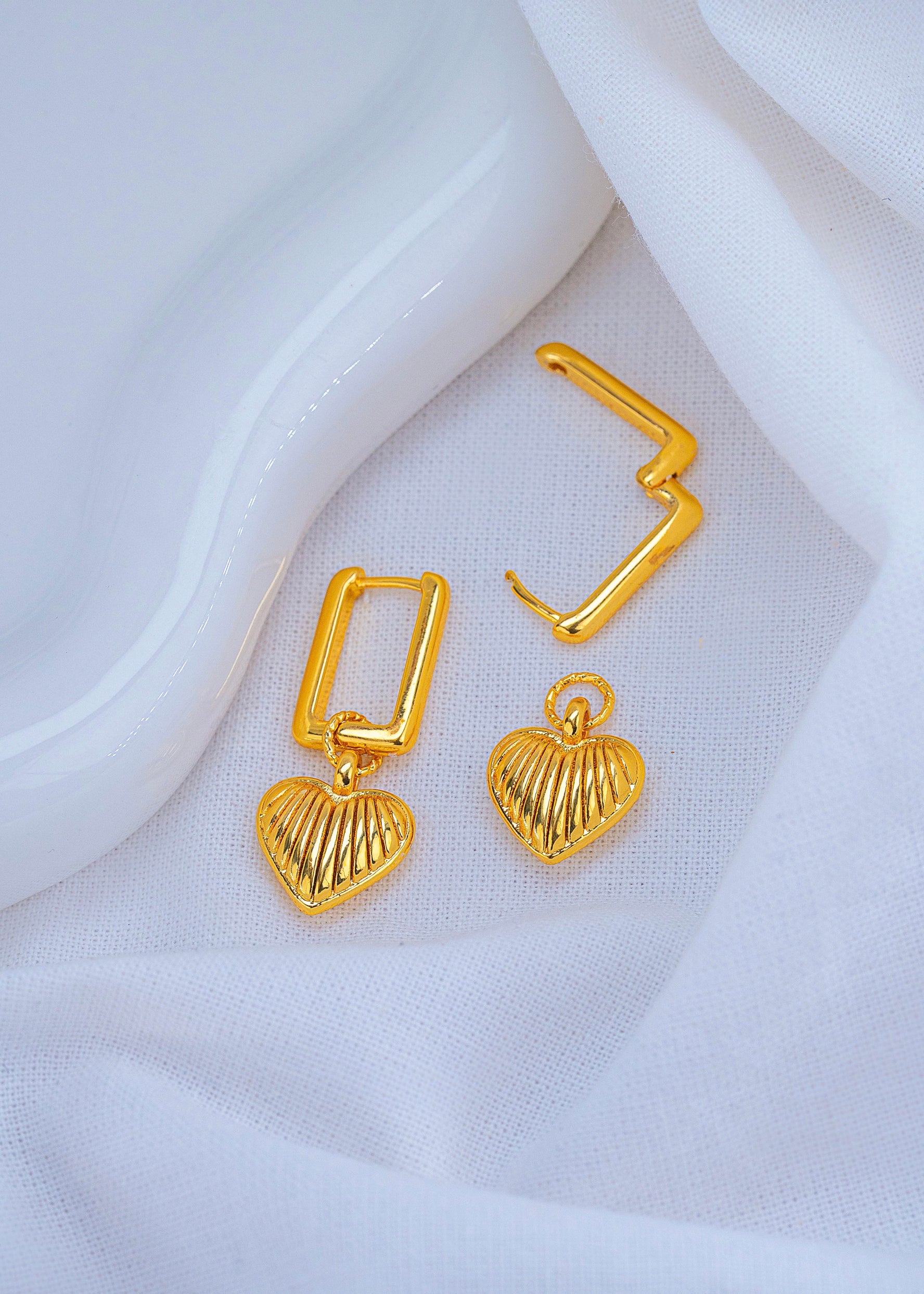 Aretes Amara