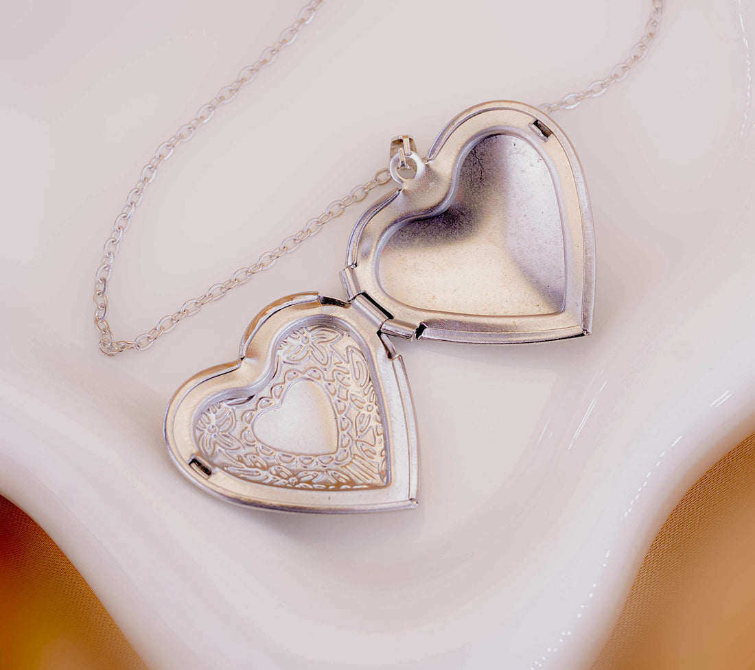 Relicario Corazón Plateado Ref:C739