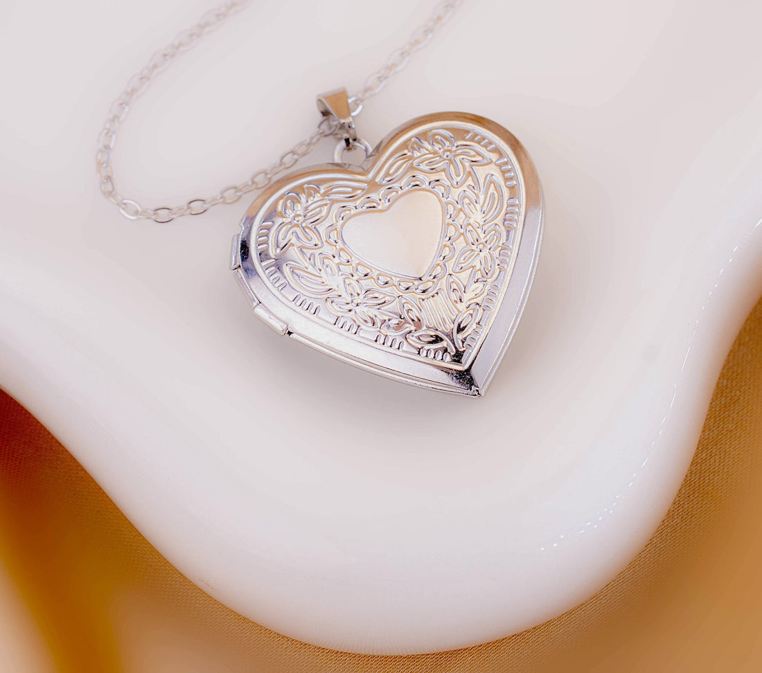 Relicario Corazón Plateado Ref:C739