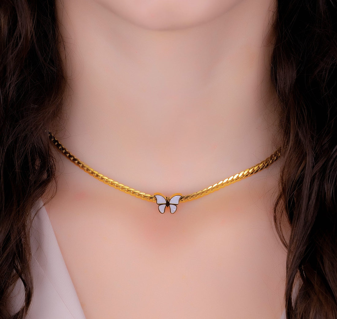 Collar Mariposa Dorado Ref:D563