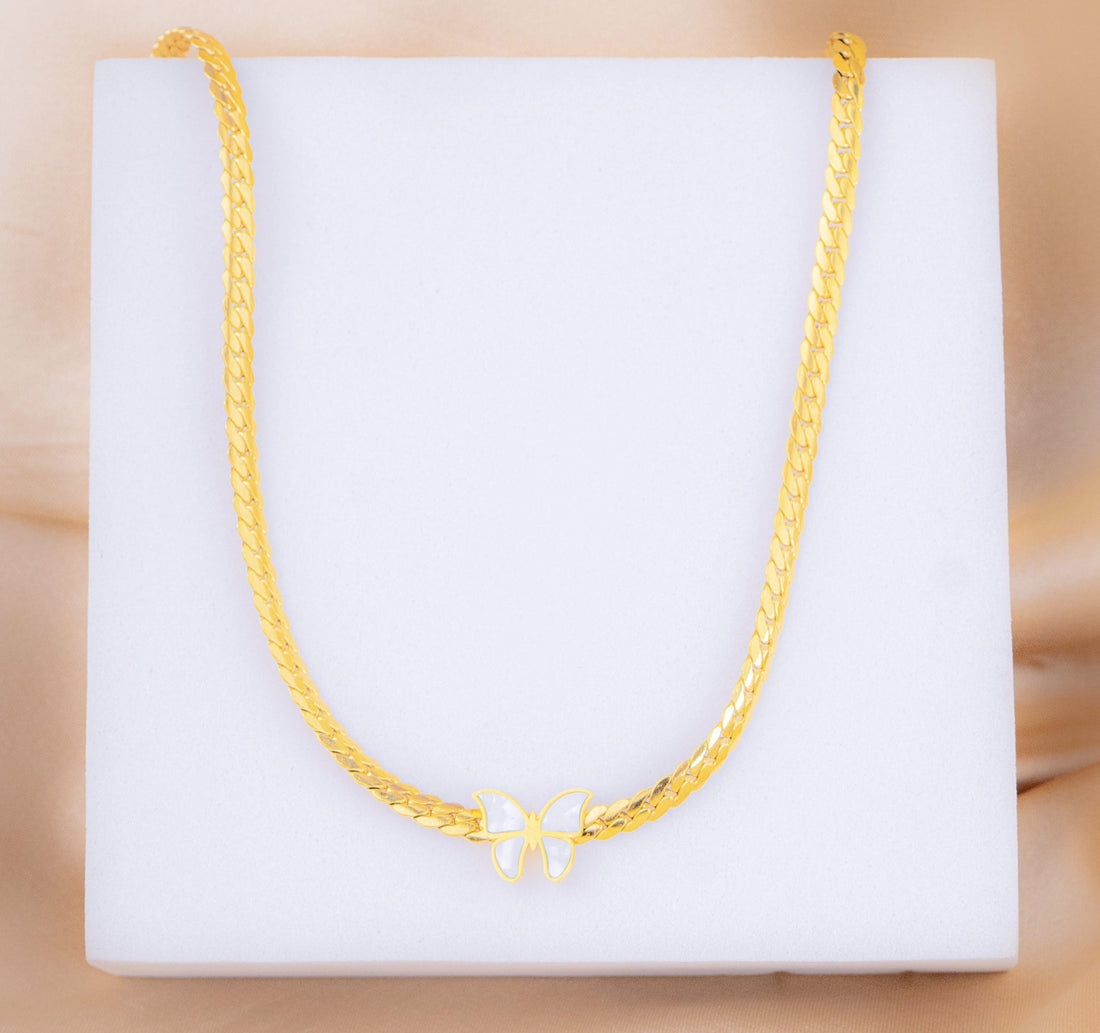 Collar Mariposa Dorado Ref:D563
