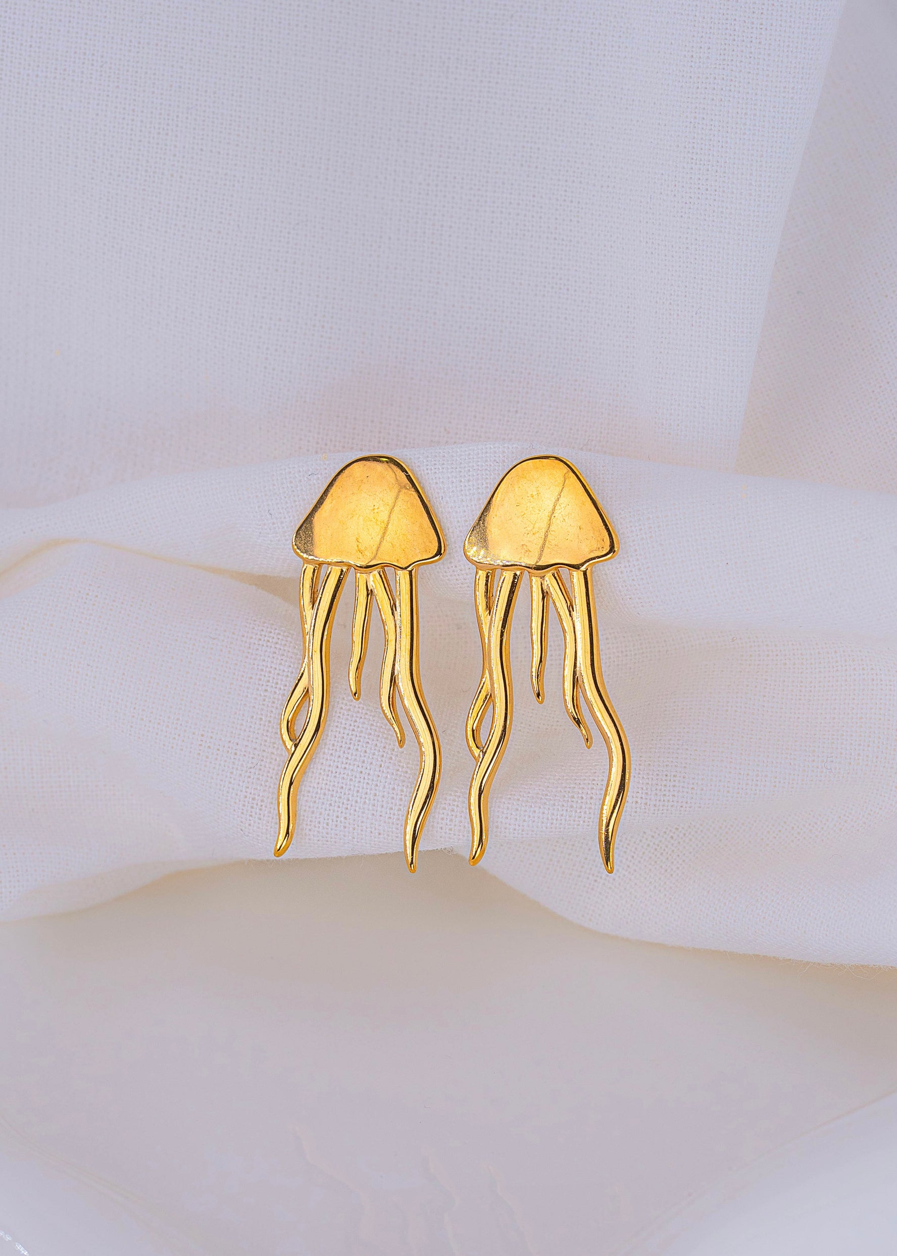 Aretes Medusa
