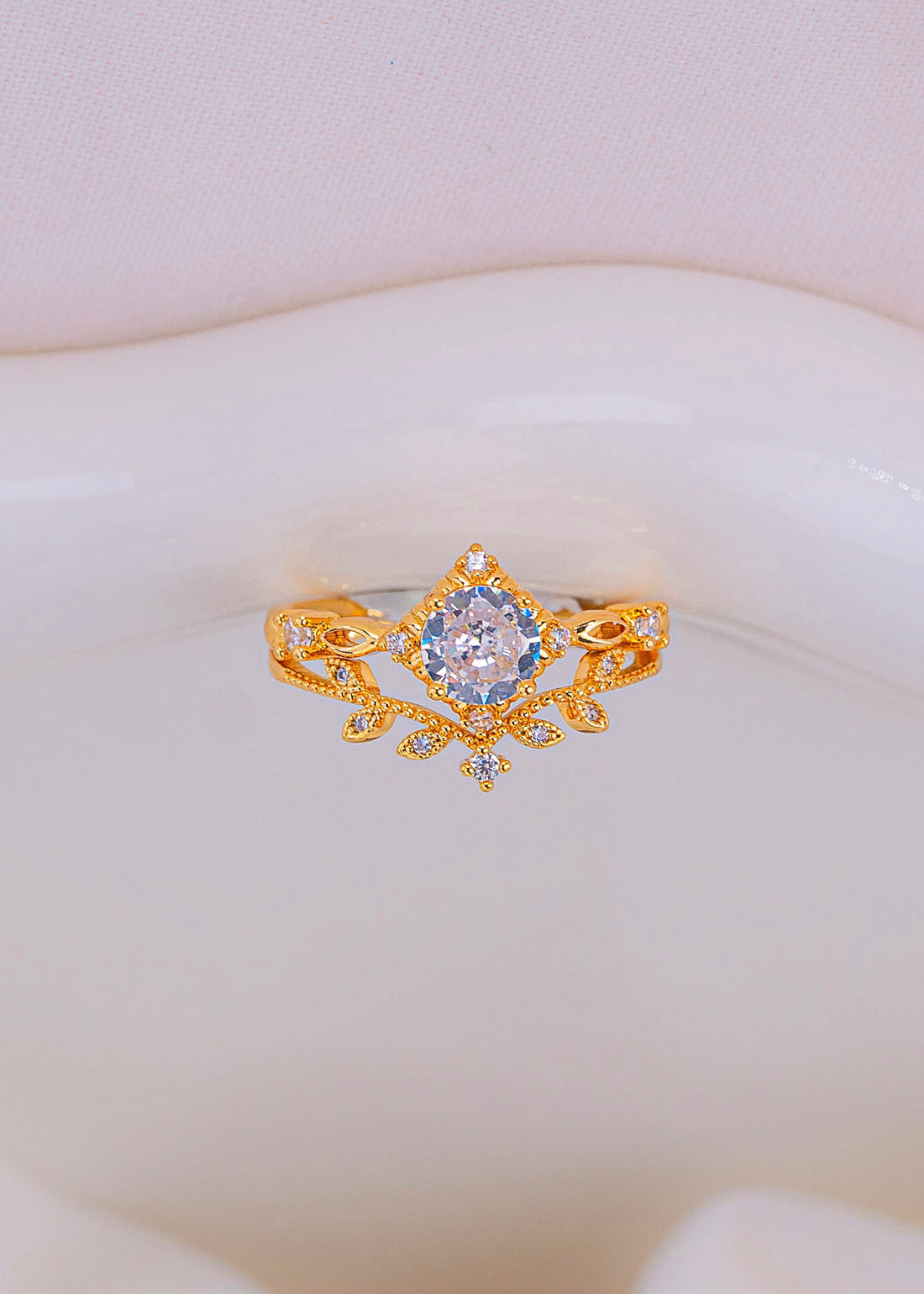 Anillo Astoria