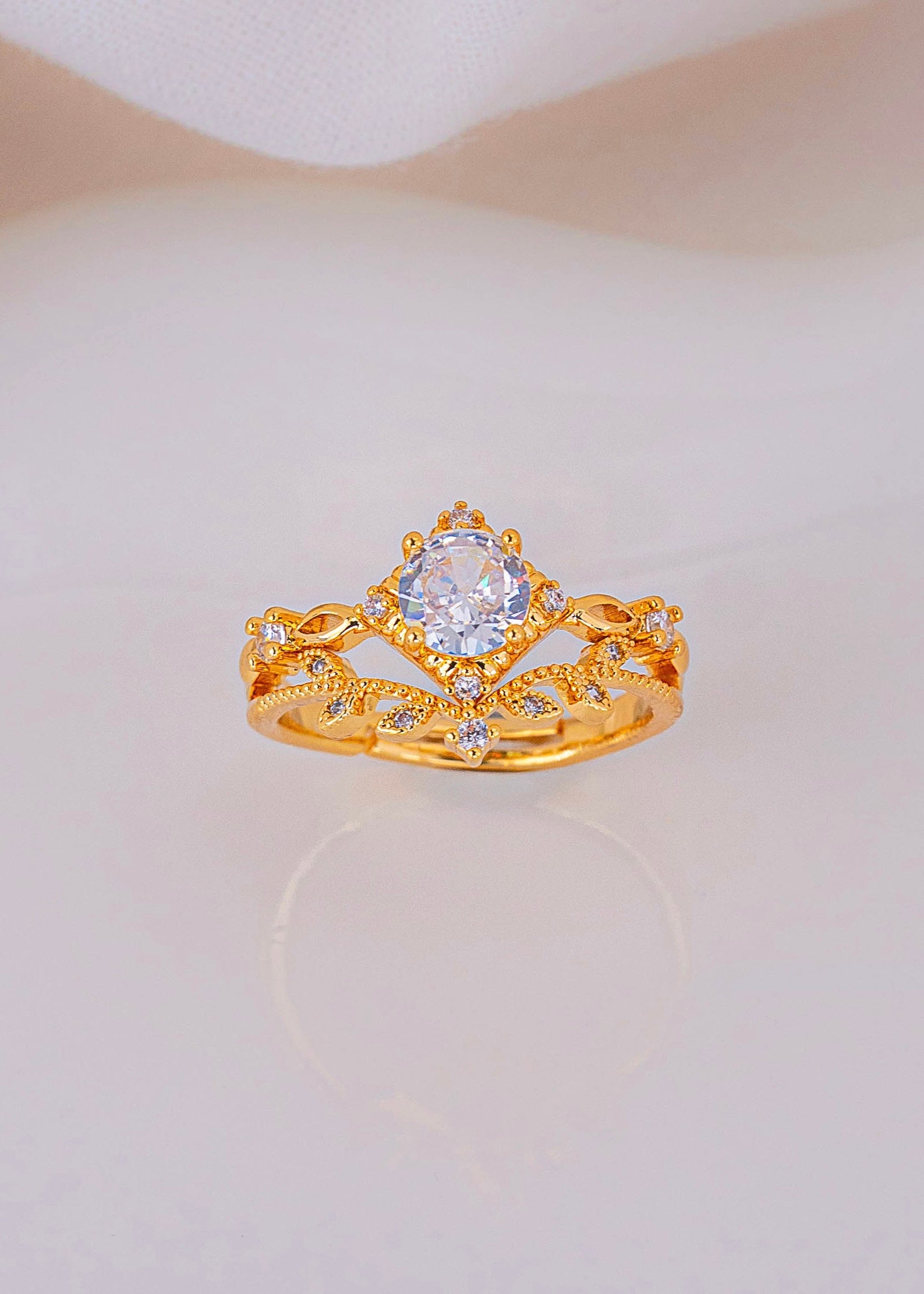 Anillo Astoria