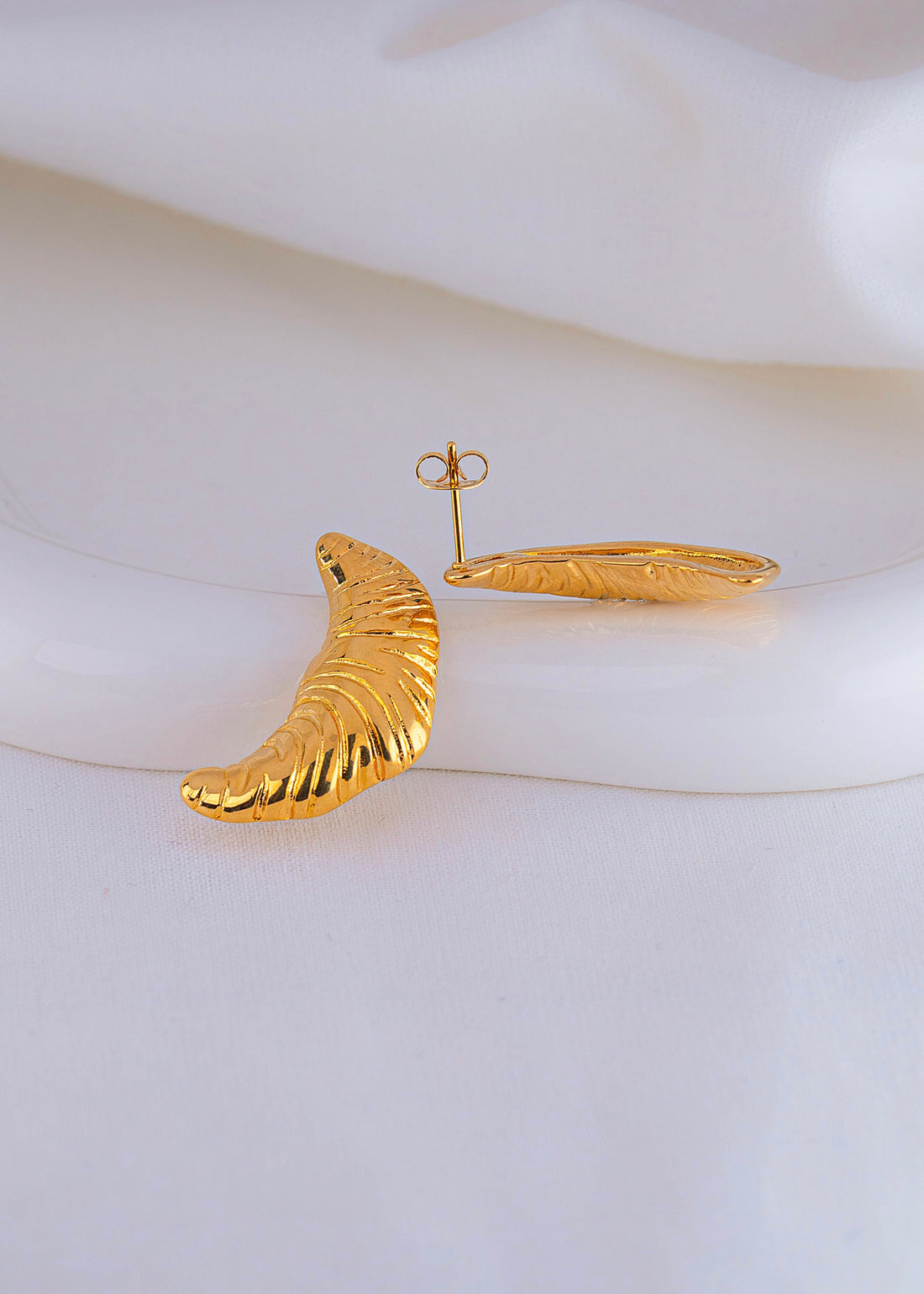 Aretes Croissant Dorados