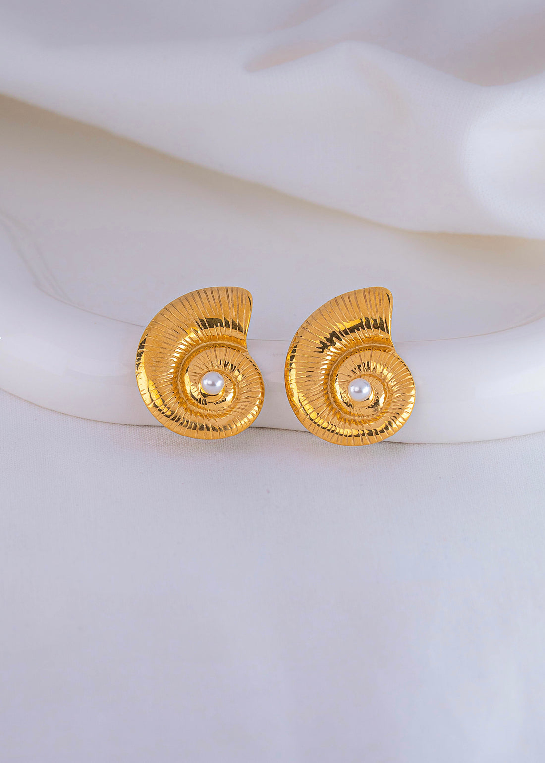 Aretes Caracola Dorados