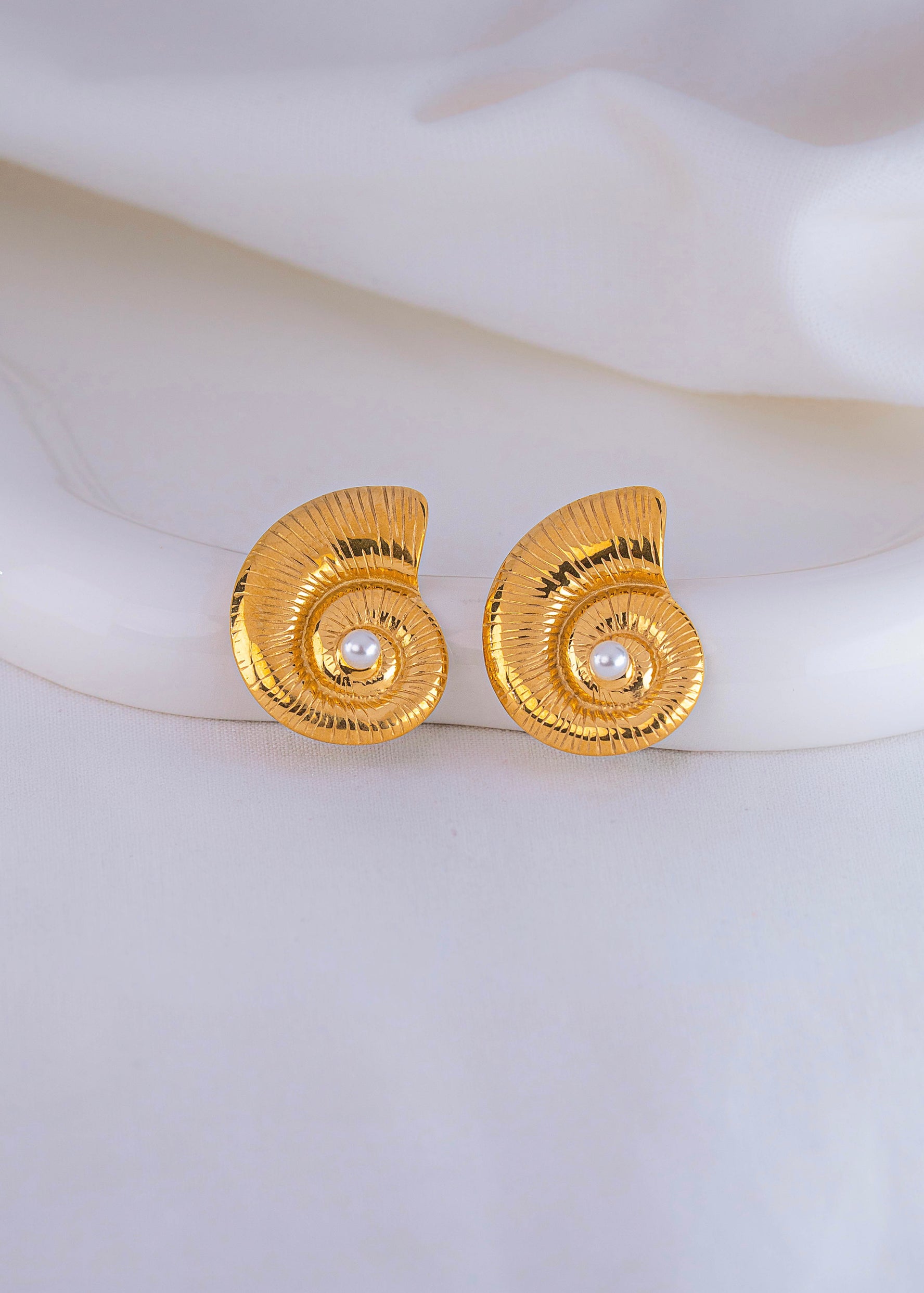 Aretes Caracola Dorados