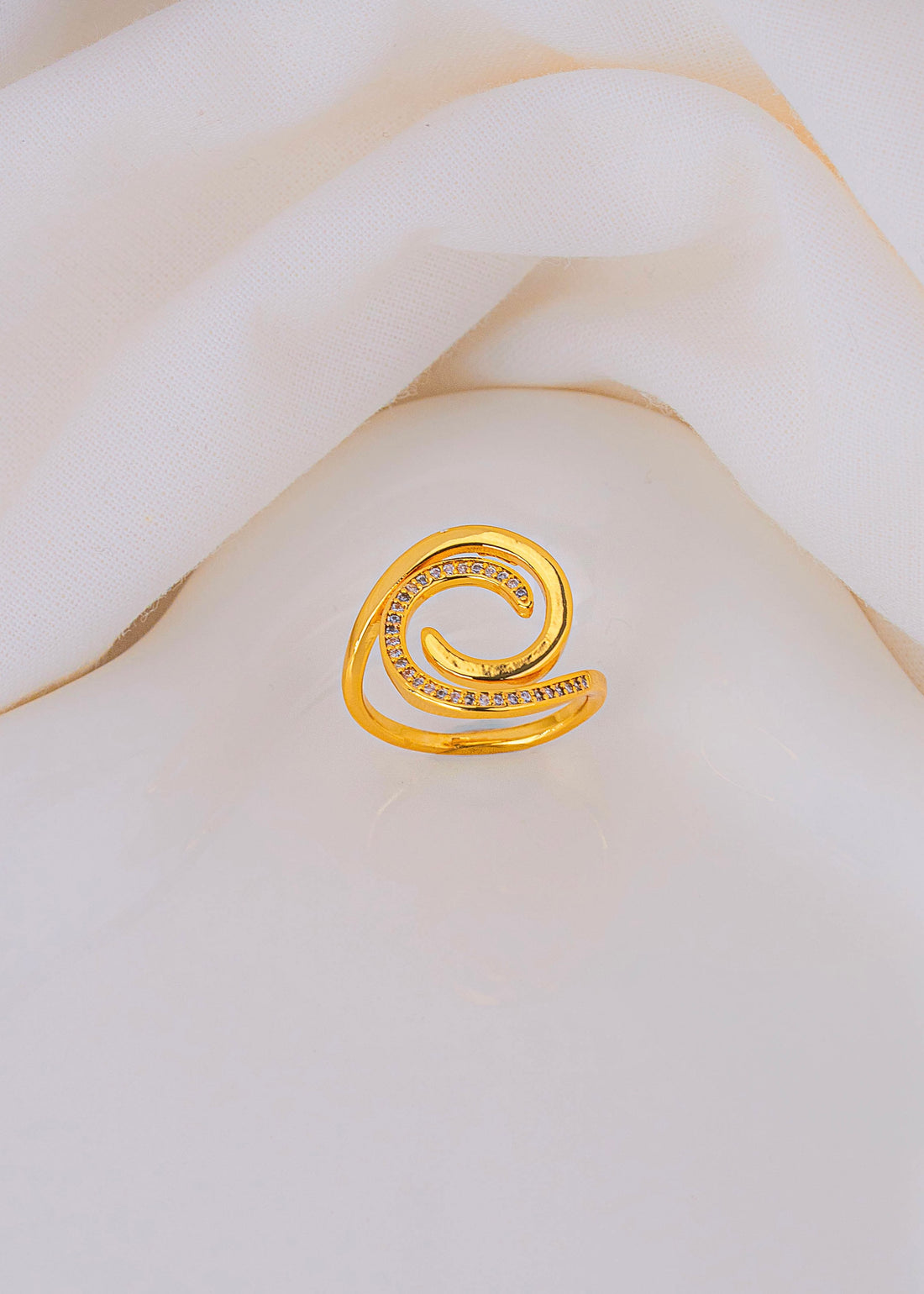 Anillo Athena Dorado Talla 8