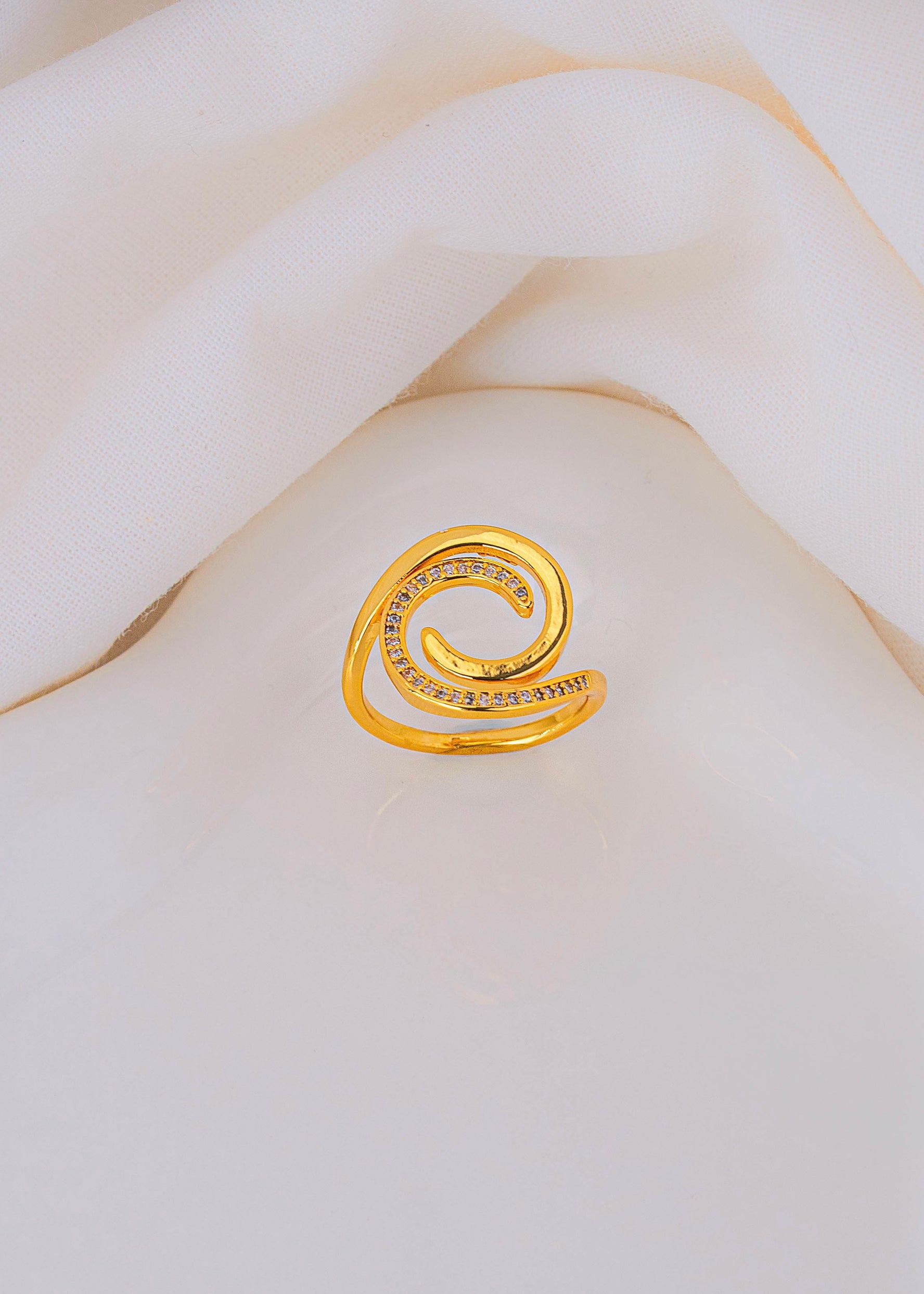 Anillo Athena Dorado Talla 8