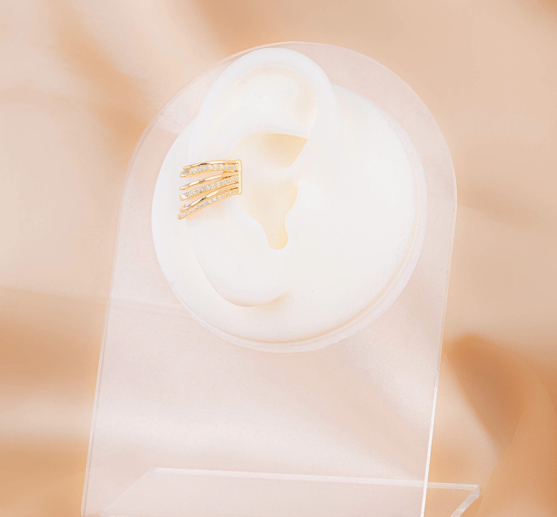 Ear Cuff Ascenda Dorado Ref: E1125