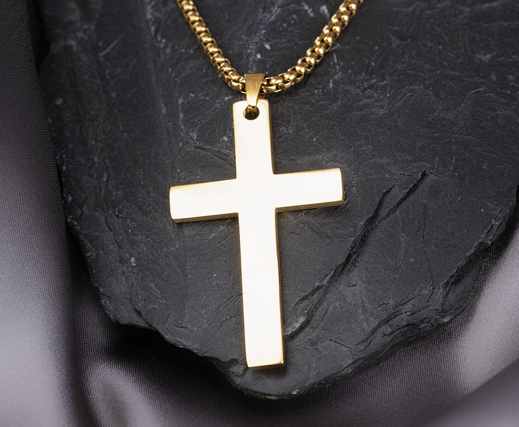 Cadena Cruz Dorada Hombre Ref: F708