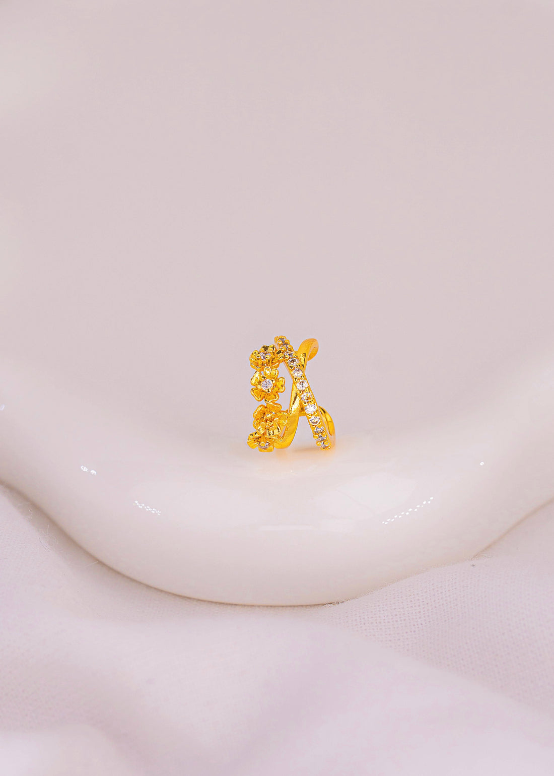 Ear Cuff Camelia